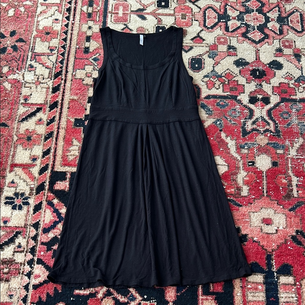 LISLI new york the perfect black dress size small